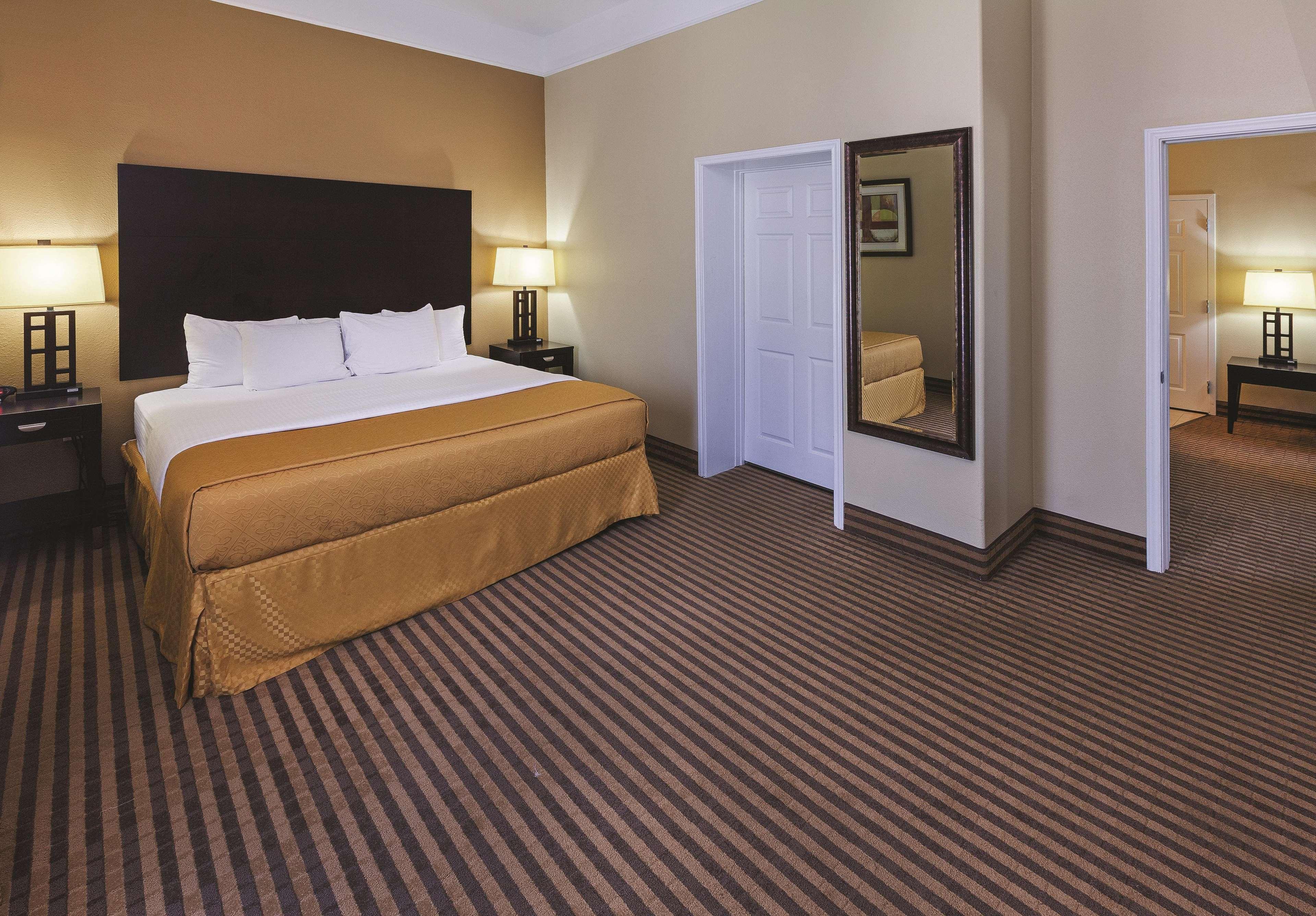 La Quinta By Wyndham Livingston Hotel Luaran gambar