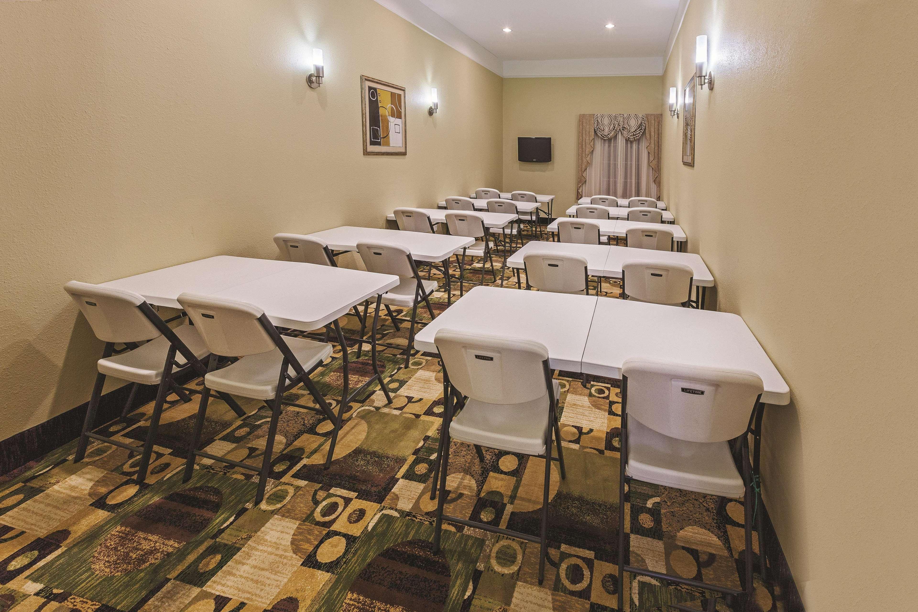 La Quinta By Wyndham Livingston Hotel Luaran gambar
